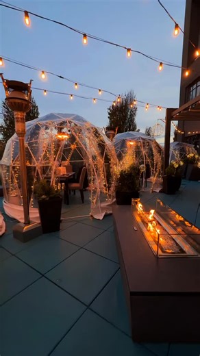 The holidays start here 🎄 Celebrate the season with an intimate six-course dining experience inside a private heated dome on the edge of Victoria’s Inner Harbour. ✨$109 per person Each party of up to 6 guests will enjoy a mix of individual and shared courses designed to surprise and delight, with feature dishes like creamy burrata with fermented blueberries, corn & coconut soup with candied Kuterra trout, and a beautiful smoked tenderloin revealed beneath a cedar smoke-filled cloche. Link in bi