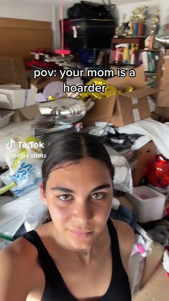 Effective Tips for Dealing with a Hoarder | Clean Up & Organize