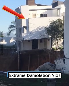 Extreme Demoletion Vids | Barbie Blank