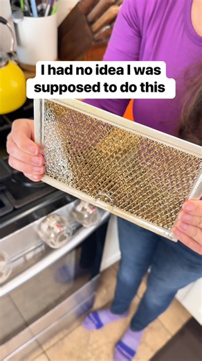 Now I use vinegar and baking soda to deep clean my kitchen vents ✨ #cleaningtips #vents #kitchenappliances #deepclean | Liz & Jeff