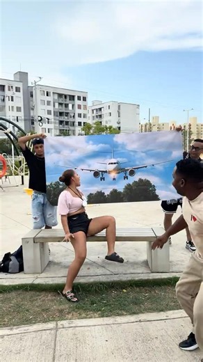 Here comes the airplane (pranks) #realpranks #humor #fun #guaranteedfun