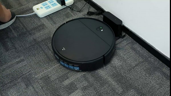 Robot Vacuum and Mop Combo, WiFi/App, Robotic Vacuum Cleaner with Schedule, 2 in 1 Mopping Robot Vacuum with Watertank and Dustbin, Self-Charging, Slim, Ideal for Hard Floor, Pet Hair, Carpet