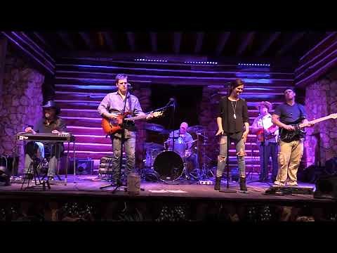 Hayfire 🎸 Tennessee Whiskey 🎸 Brownwood The Villages FL