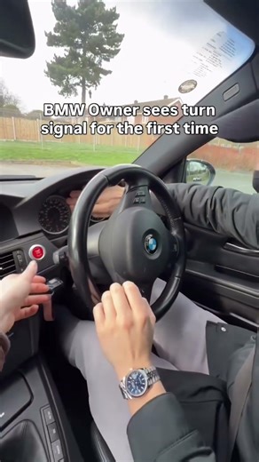 Bmw owner sees turn signal for the first time #bmw #320d