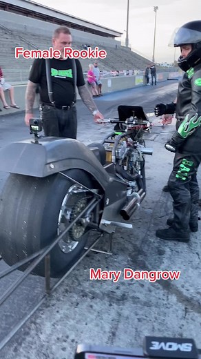 Female Rookie dominates #nitroharley #motorcyclesoftiktok #motorcyclegirl #dragracing #dragbike #motorcycle #dragracing #dragbikeindonesia #nitro