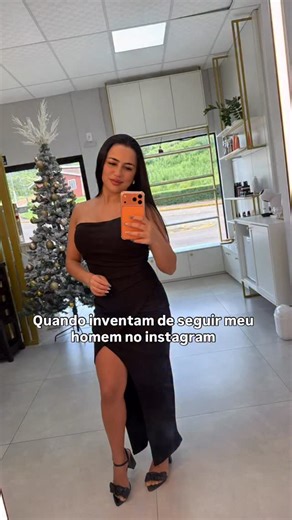 Sara Yasmin on Instagram: "tudo que ele tem eu gasto 😚😚😚 #humor #casalzaodaporra #viralrëëls #viralvídeo #reelslove #memecasal #fypreelsシ゚"