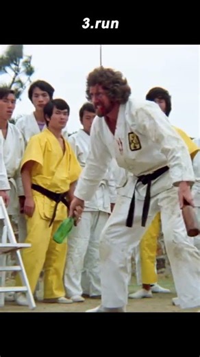 🥋 "BOARDS DON'T HIT BACK | Enter the Dragon (1973)" 🧱⚡