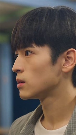 A chance encounter brings an up-and-coming musician and his fan together to create more than just music 🎤💕 Stream all episodes of #FirstNoteofLove on Viki! #BL #CharlesTu #MichaelChang | Viki