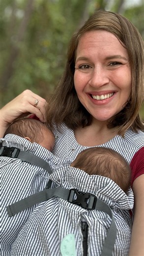 Natalie Chhom on Instagram: "My honest opinion on the Weego twin carrier as someone who purchased one secondhand and is NOT profiting from the review. Head support? 4/10 It definitely could be better. When they are asleep it’s good IF you have the correct fit and positioning for your baby. But when they are awake I find that I have to hold the back of their necks a lot. Deep M seating? 6/10 It’s good once they are big enough to bring their legs through the outer hoops, but not great for itty bit