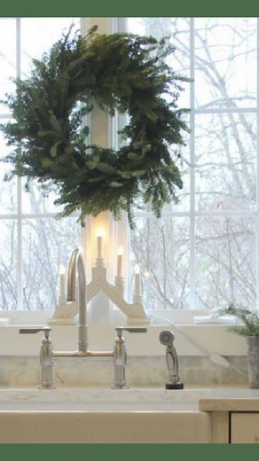 Holiday wreaths parade! | Hello Lovely Studio