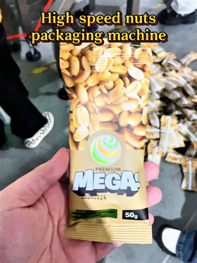 High speed peanut packaging machine,120bags/min.#packagingmachine #packingmachine #factory #snack #foodpackaging