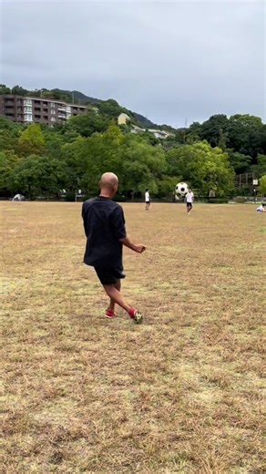 サッカーのボールコントロールとトラップ技術