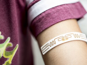 Breakthrough backscatter sensor system combines low power and long range