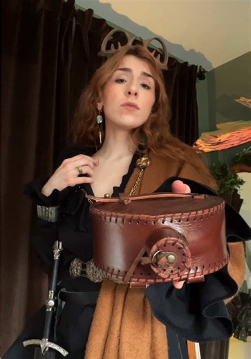 You good? 🦌🌳 Had to get one more video in the Lyonel fit 😆 Ignore my quivering hand, I am so incredibly iron deficient. #aknightofthesevenkingdoms #akotsk #lyonelbaratheon #got #renfaire