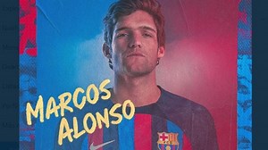 Barcelona oficializó el fichaje de Marcos Alonso por una temporada: "En mi cabeza solo estaba el Barza"