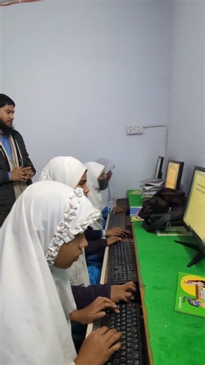 Computer lab class IPSCD