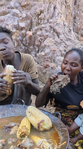 Unique Outdoor Eating Experience | Food & Culture#OutdoorEating #TraditionalFood #FoodCulture