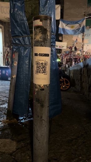 ecco a voi alcuni dei nostri qr code! che le ricerche abbiano inizio, buona fortuna a tutti!!🫶🏻 #napoli #mgfashion #fashion #perte #muralesmaradona