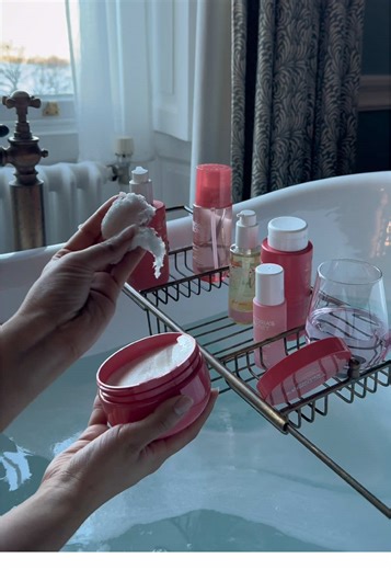 Celebrate National Bubble Bath Day with Relaxation Tips