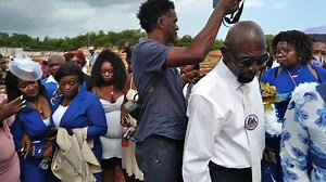 Final viewing for Michelle Ann-Marie McLean at the graveside Meadowrest Memorial Gardens. | Jones Funeral Home and Supplies