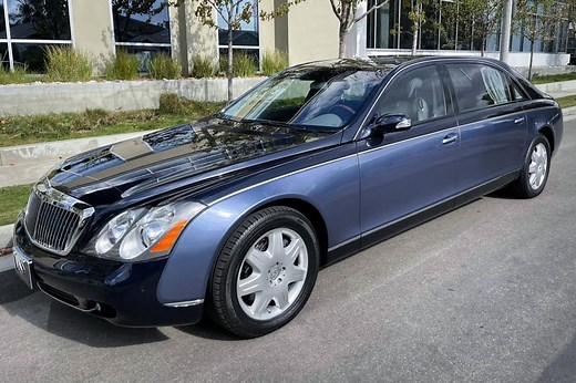 2006 Maybach 62 - ~24,800 Miles, Reviewed by Doug DeMuro, Full Rear Passenger Partition