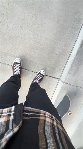 Rob K on Instagram: "Full cab! How to! Let’s get it in 1 day! . . . . . . #fypシ #letsgo #skateboarding #tutorial #easy #howto #rob_skate4life #skate #beginner #skateforlife #skateeverydamnday This method should work for any type of full cab! My favorite as seen in the video is Nollie! I believe this trick came out in the early 90s by Steve Caballero. Hence the name! I believe you can get it in one day let’s go! Keep skating!"