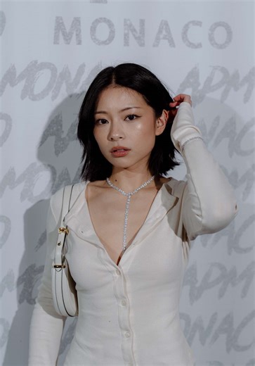 An evening where Berlin energy met Monaco chic. A refined dinner celebrating our very first event and the beginning of APM Monaco’s journey in Germany. Surrounded by inspiring faces, vibrant conversations, and unforgettable style, each moment marked the start of something new. Pure sparkle. A new chapter. #APMmonaco #HiverbyAPM #APMLovesU