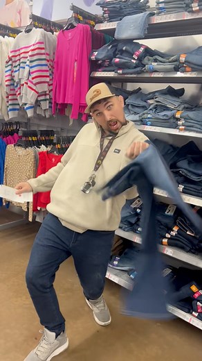 Come join us as we pick a few names from the Angel Tree at Walmart! We’ll be doing this every day! Let’s spread some love this holiday season. Thank you all for the incredible community support… this would NOT be possible without you. Note: We’re working on getting our very own Angel Tree this year, and we’re hoping to have that announcement ready by the end of the week! | Gaming Paradise