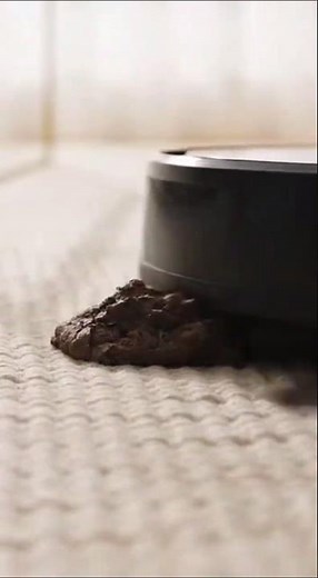 Robot Vacuum Fail You Won’t Believe 🤖😂 #shorts #RobotVacuum #PetFail #HomeChaos #FunnyShorts