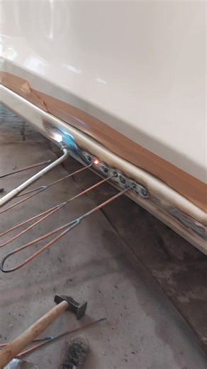 1.2M views · 9K reactions | Toyota corolla Gli panel denting work ‍♂️✌️ #mateenautos #denting #painting #toyota #corolla #gli #repair #drydenting #carlover #everyone #public #chauburji_lahore | Mateen Auto | Facebook