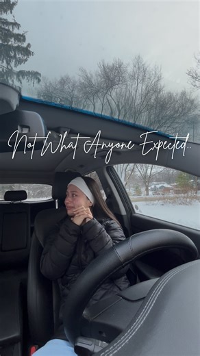 Vane 🎀 on Instagram: "I’m not upset that the Dr. “ruined” it for me 😅 I honestly would’ve reacted the same even if she said boy (I was 99.9% sure it was a boy lol) pre-pregnancy I’ve always been emotional, so it’s no surprise I’m extra sentimental now. I’ve prayed for this day for a long time, and I feel so blessed to finally be living my dream come true. Rafa is going to be the best Girl Dad, and I can’t wait for my little Mini Me 🤍💖✨ I couldn’t decide between an intimate or public Gender R