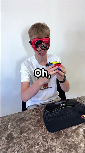 Solve the easiest cube blindfolded ‪@swiftcubing‬ #rubikscube #cubing