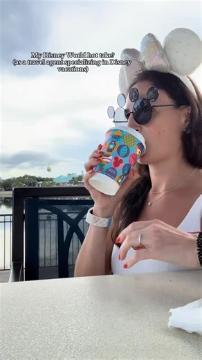 ✨My Disney World take as a travel agent who specializes in Disney vacations✨ Disney World’s moderate resorts are like that second least expensive bottle of wine on the list. Not the cheapest… but the one that makes you feel like you’re getting something extra — without spending too much. 🍷 Think of the value resorts as that lowest-priced bottle: still fun, colorful, and full of Disney magic, but basic. Move up to a moderate, and you’ll get: 🏨 A bit more room to spread out 🌴 Prettier theming &