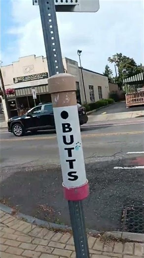🚶‍♂️🍩 Fat Man’s Downtown Waddle: GPS Set To “Nearest Donut”! #LOL #FatLife