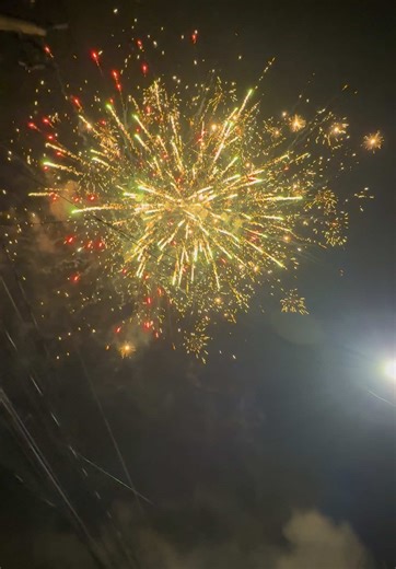 Boracay Fireworks Show: 150 Shots of Pyrotechnic Magic