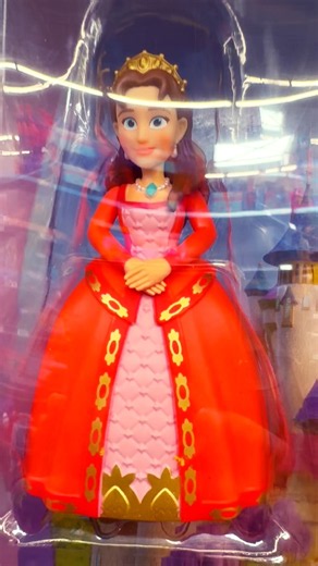 Check out the Sofia the First Royal Family figure set! #SofiaTheFirst #DisneyJunior #disney #shorts