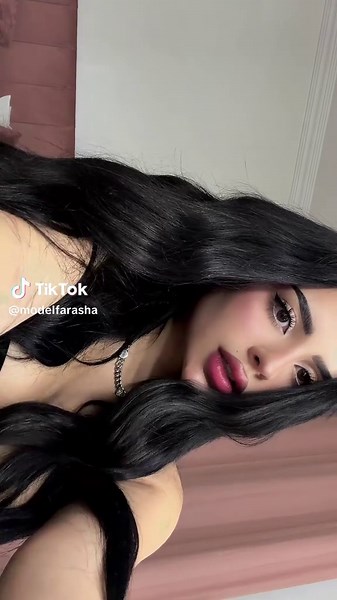 Vidéos de 🦋 (@modelfarasha) avec الصوت الأصلي - 🌒جلمود🌘