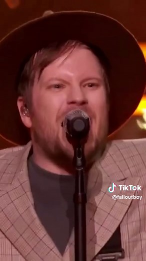 Live Debut: We Didn’t Start The Fire by Fall Out Boy