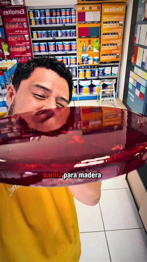 Dale like si quieres aprender a barnizar , este barniz es todo en uno y lo mejor es que es fácil de aplicar seca rápido y viene en varios colores ,tus muebles quedarán espectaculares guarda este video te va a ayudar como no tienes idea #pintura #comex #aprendeapintar #tips #hogar