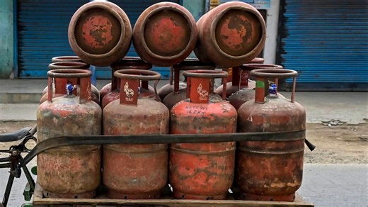 Commercial LPG cylinder prices slashed in 4 metro cities. Check new rates here