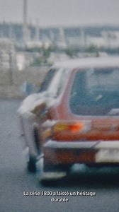 En 1960, la Volvo 1800 révélait une autre facette de notre marque, prestigieuse et sportive. ​ Connaissez-vous les autres noms de ce modèle et de sa variante coupé ?​ #Volvo1800​ Pensez à covoiturer #SeDéplacerMoinsPolluer | Volvo Car France