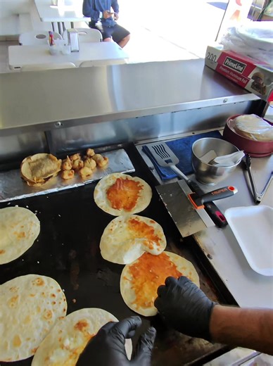 Miércoles de tacos de pescado🐟🦐‼️#fyp #tacosdepescado #parati #mexicali #food