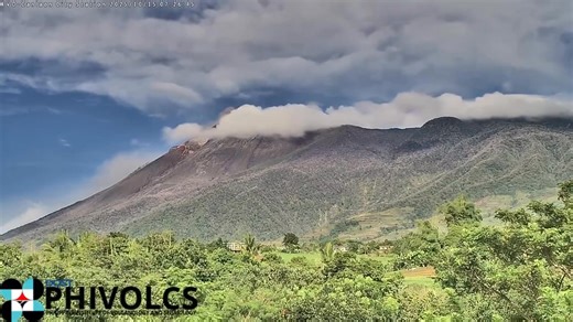 KANLAON VOLCANO SPEWS ASH IN MORNING TIME-LAPSE FOOTAGE WATCH: A time-lapse video from the Kanlaon Volcano Observatory captured the volcano emitting a steam of ash from its summit crater this morning, October 15. The activity, recorded between 6:54 AM and 7:40 AM, showed grayish plumes rising approximately 100 meters high before drifting southwest. PHIVOLCS reiterates that Alert Level 2 (increasing unrest) remains in effect, prohibiting any entry into the 4-kilometer radius Permanent Danger Zone