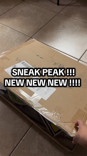 Jessica & Jorge Rodriguez on Instagram: "Sneak peak of some new inventory 📸✨ Stay tuned for some more sneak peaks #photobooth #photoboothrental #losangeles #2000sparty #90sparty"