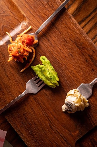 Cantina Italian Kitchen on Instagram: "It’s all about the sauce at Cantina. Pick from four homemade favourites: The classic Pomodoro, your beloved Pesto, the magical Carbonara and our creamy Mushroom. Simple, comforting Italian flavours, made with care, just the way we do things here. Opens daily from 12pm - 2.30pm / 5pm - 11.30pm 📞 Call 02 038 5114 📍Cantina Ari #CantinaItalianKitchen #SohoHospitality #CantinaBKK #ChefsSpecial #ItalianEats #BangkokFoodie #WineAndDine"