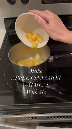 Make Apple Cinnamon Oatmeal With Me!🍎 Full Recipe in Description