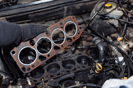 BMW Blown Head Gasket Replacement Cost [Labor & Parts]