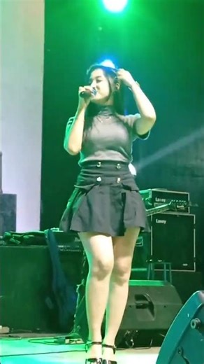 Bela Mutia: Serving Major Preppy Chic Vibes! ✨ live dangdut panggung alphabravo