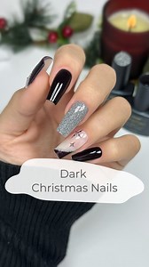 Dark Christmas Nailart🖤✨. Products: Jolifin LAVENI 3in1 Shellac - black cherry 10ml ArtikelNr: 29015 Jolifin LAVENI 3in1 Shellac - milky make-up 10ml ArtikelNr: 28163 Jolifin LAVENI Pearly Pinsel - super Fineliner long ArtikelNr: 10285 Jolifin LAVENI 3in1 Shellac - FlashOn silver 10ml ArtikelNr: 28130 Orangenholzstäbchen ArtikelNr: 101 #jolifin #prettynailshop24 #gelnägel #shellacnails #nailtrends #nageldesign #naildesign #christmas #weihnachten #christmasnails #weihanchtsnägel | Pretty Nail Sh