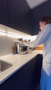 the mindset shifts that helps me run when motivation is on its arseeee 🤟🏼 I have been hitting some heavy weeks of training at the moment, and I won’t lie - it’s been tough getting it done with everything else I have going on at the moment. BUT - by saying “I get to run” it highlights a massive appreciation for the ability & opportunity to run, turning running into a privilege rather than a duty 🫶🏻 | Lucy Davis Fit